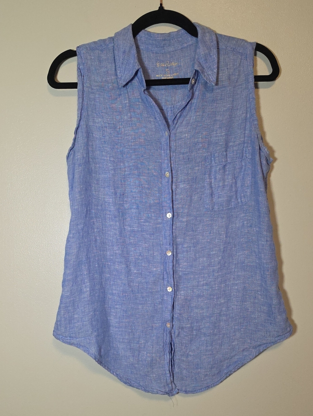 Lilly Pulitzer Sleeveless Button-Down Linen Top in Periwinkle Blue